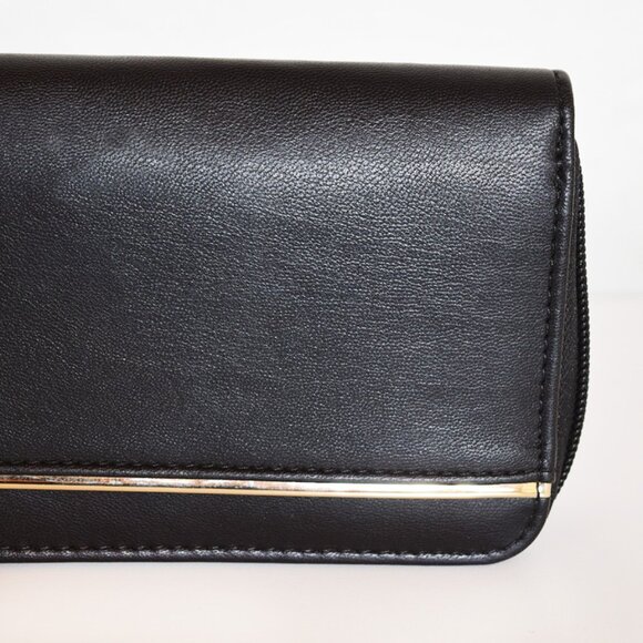 LILY & IVY  Black Zip Around Wallet Wristlet - Picture 4 of 13